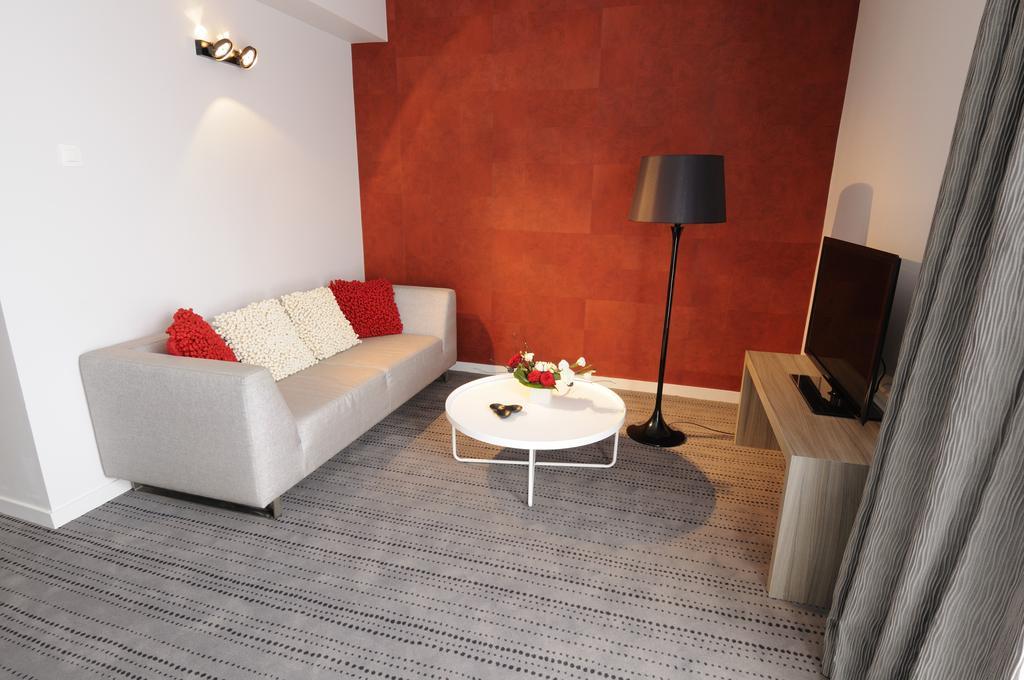 Best Western Plus Hotel & Spa De Chassieu Kültér fotó